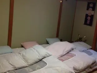 Tanaka-Ya Hotel Kyoto 2*,